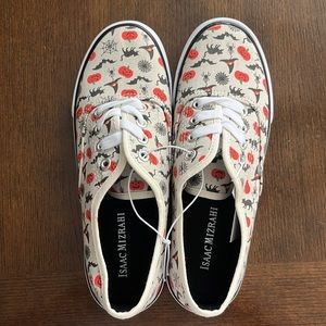 Isaac Mizrahi Halloween themed canvas sneakers / tennis shoes.  Size 7.5